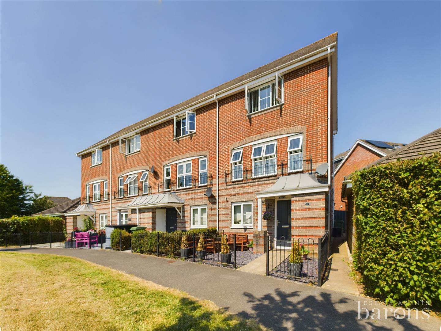 Basingstoke Estate Agents, Basingstoke For Sale, Barons Estate Agents